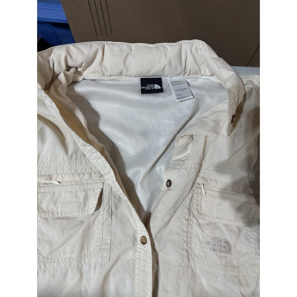 The North Face Women's Winter White Button Down Shirt Large